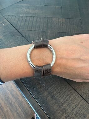 Leather Ring Bracelet - Brown